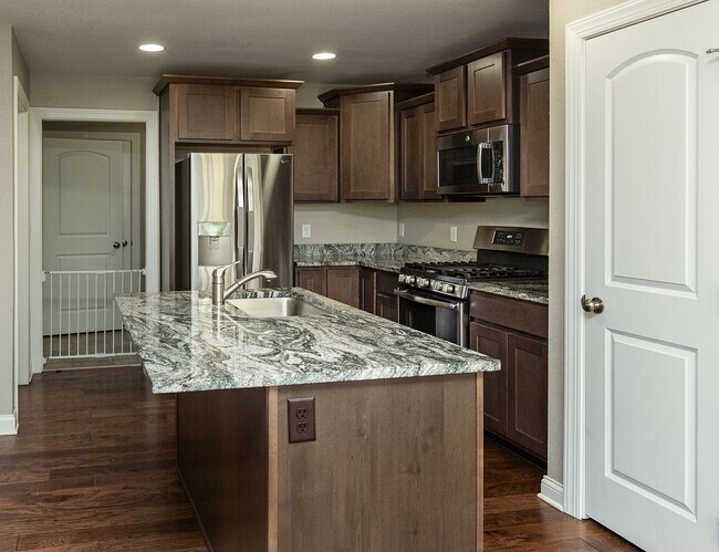 Building Photo - Perfect Single Family Home in Norwalk