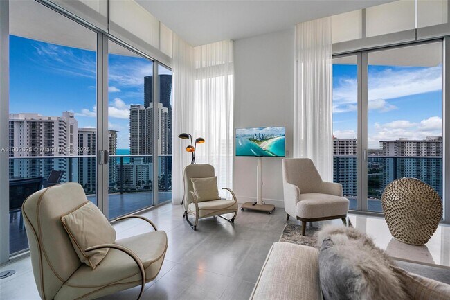 Building Photo - 17550 Collins Ave