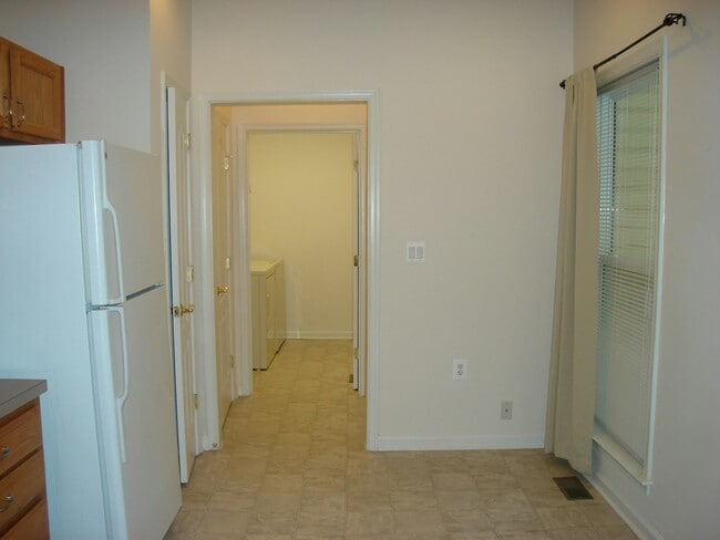 Building Photo - 75 Harborton Ln
