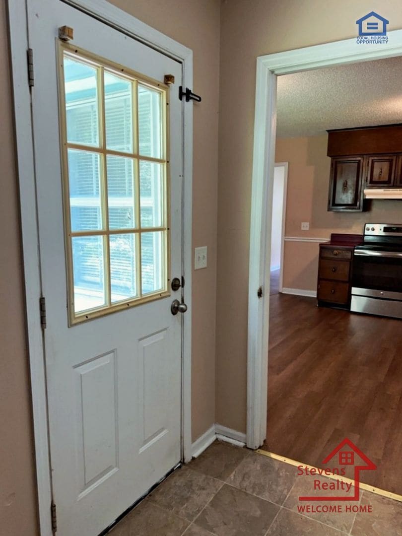 Building Photo - 4705 Metro Park Ln