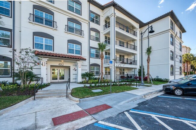 Building Photo - 4013 Breakview Dr