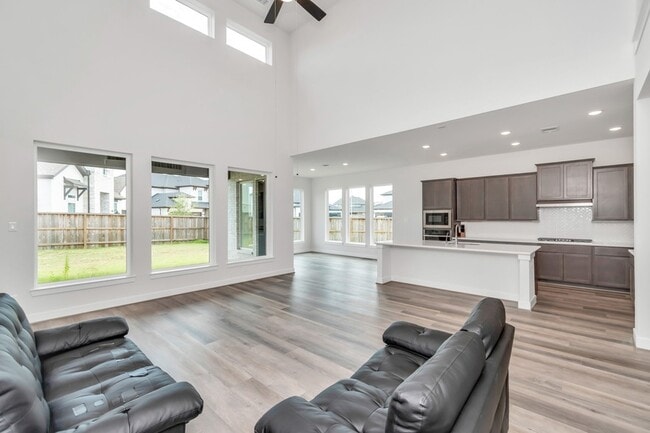 Building Photo - 21118 Chelton Bch Dr