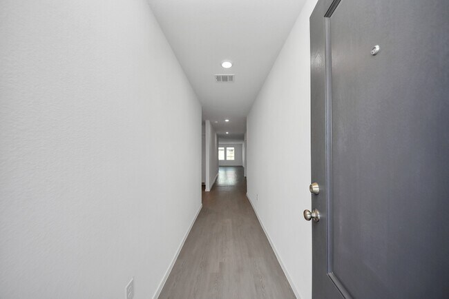 Building Photo - 3032 Colusa Rdg Dr