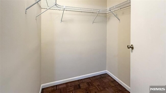 Building Photo - 326 Prospect Ave