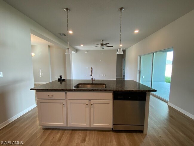 Building Photo - 1627 NW 9th St