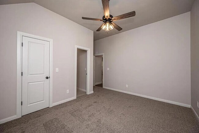 Building Photo - 11616 NW 104th St