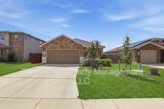 Building Photo - 3107 Lindenwood Wy