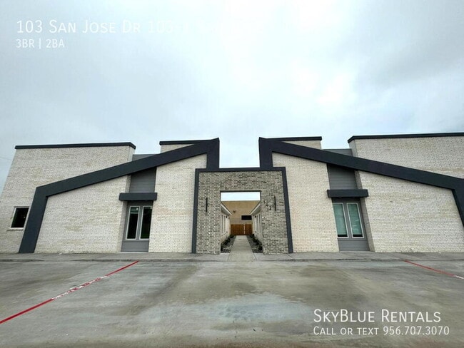 Building Photo - 103 San Jose Dr