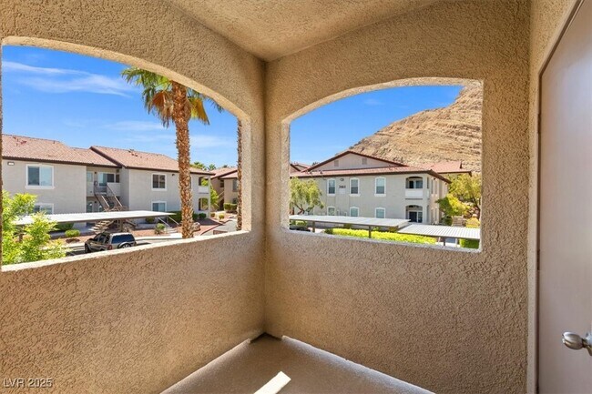 Building Photo - 3474 Desert Cliff St