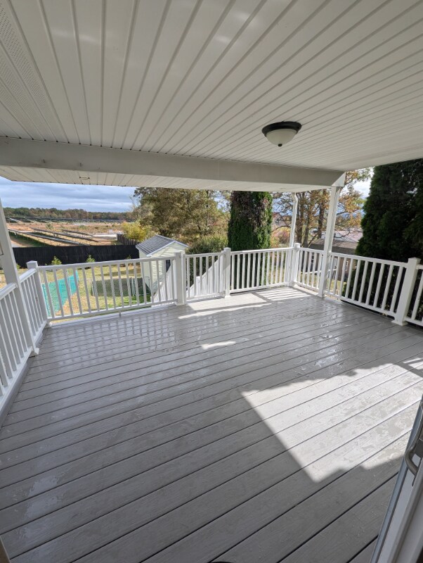 Building Photo - 228 N School St