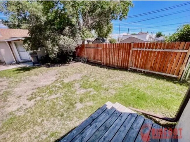 Building Photo - 408 E Porter St