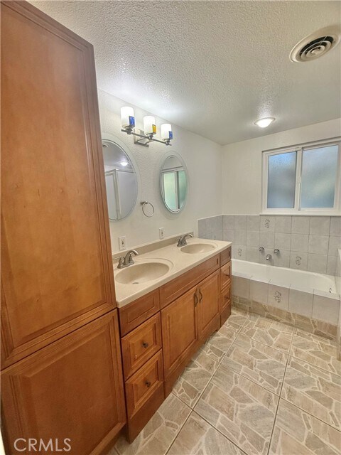 Building Photo - 61 E Orange Grove Ave