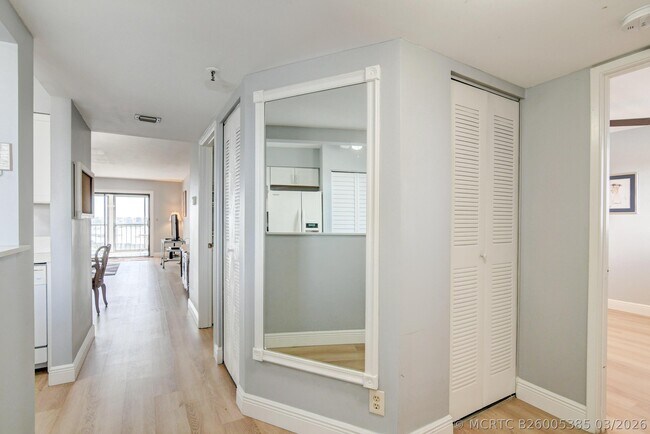 Building Photo - 14426 Amberly Ln