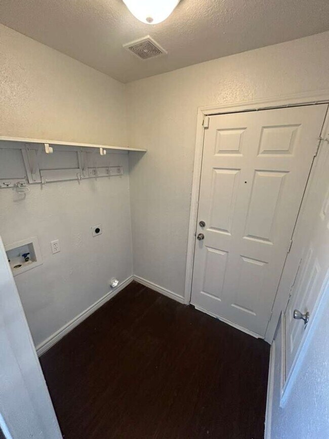 Building Photo - 2805 Spanish Bay Ln