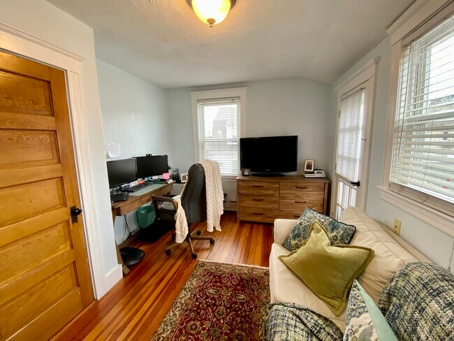 Building Photo - 482 Beale St