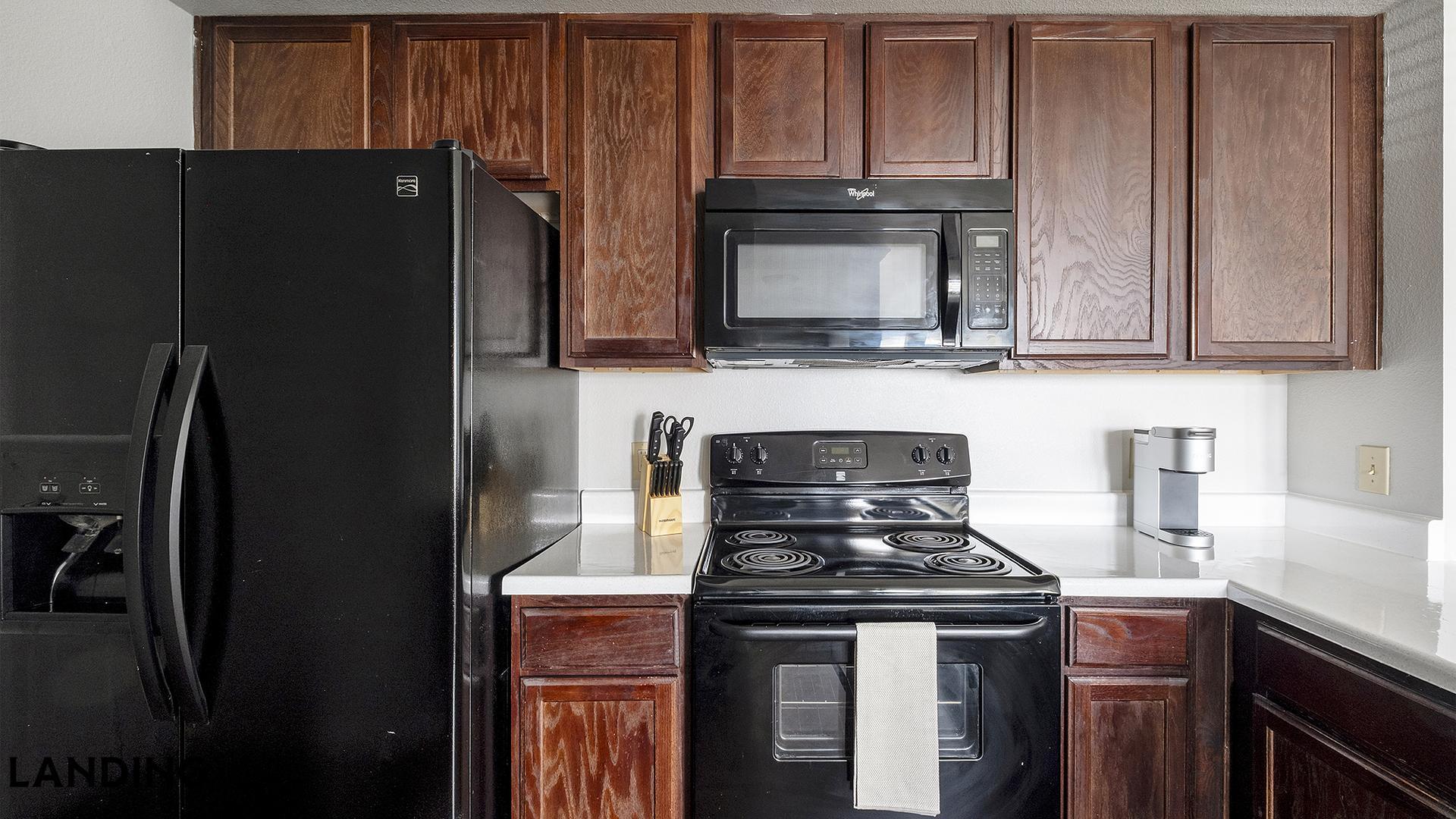 Building Photo - 14807 Woodland Hills Dr