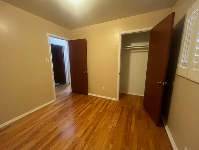 Building Photo - 6448 Iris Way