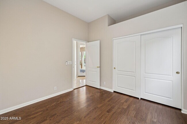 Building Photo - 13945 E Gail Rd