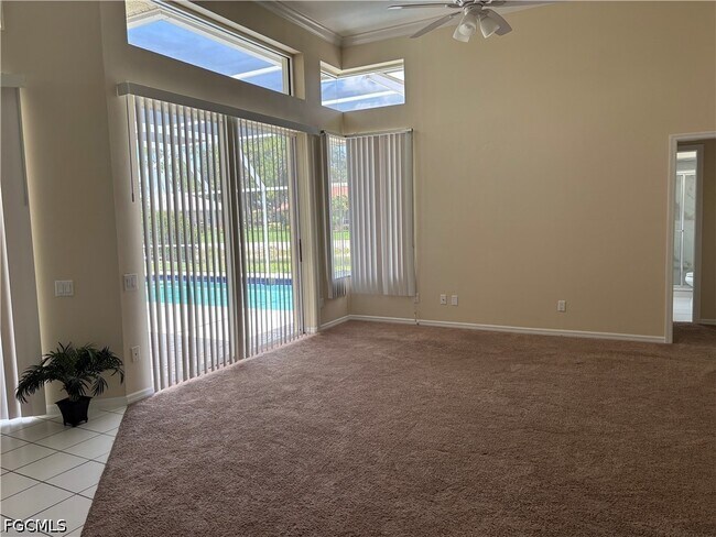 Building Photo - 11761 Pinewood Lakes Dr