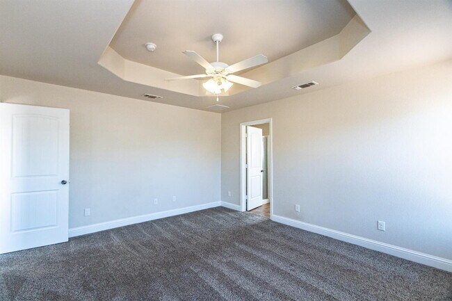 Building Photo - Beautiful open 4/2/2 in Frenship School Di...