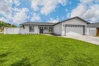 Building Photo - Charming La Habra Corner Lot Home.  4 Bedrooms & 2 Bath