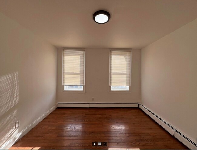 Building Photo - 21-23-23 E 17th St