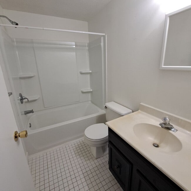 Building Photo - 3646 Lightner Ct