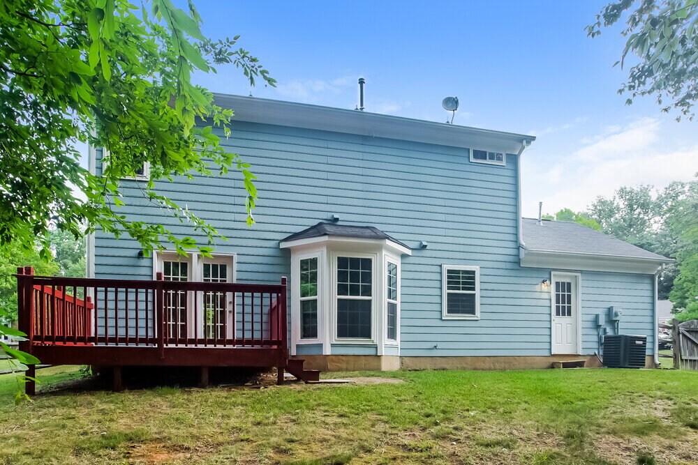 Building Photo - 10641 Starwood Ave