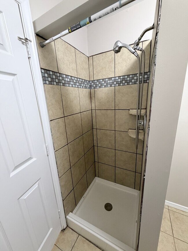 Building Photo - 2763 Penny Park Dr