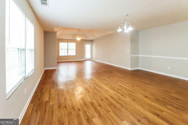 Building Photo - 10944 Big Sky Dr