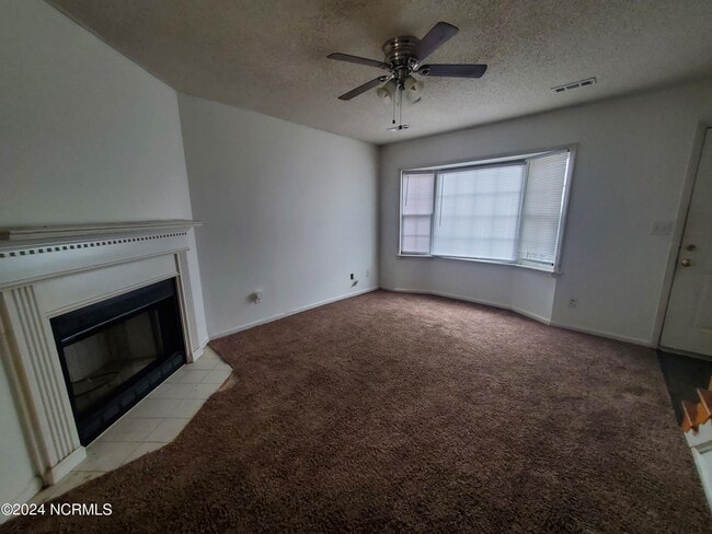 Building Photo - 3805 Sterling Pointe Dr
