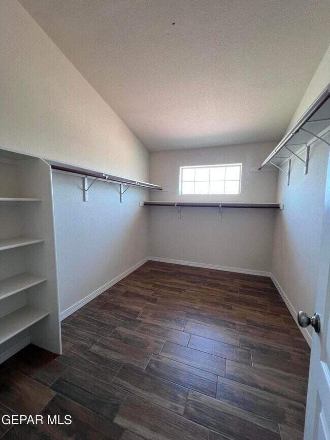 Building Photo - 12688 Tierra Alexis Dr