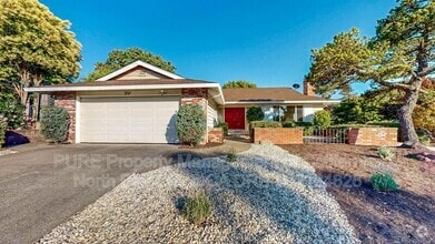 Building Photo - 351 Belhaven Cir
