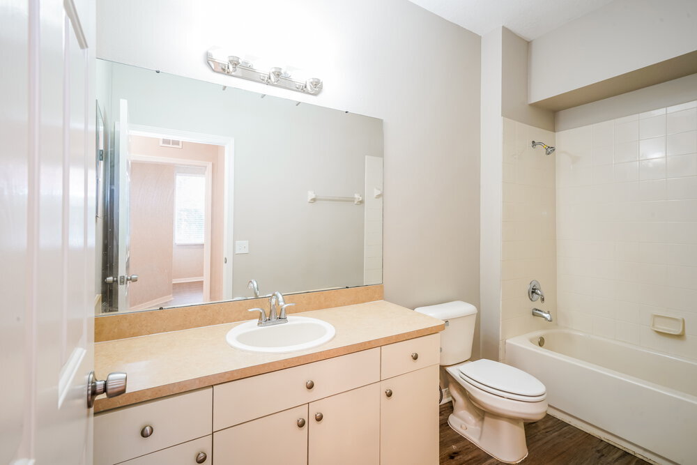 Building Photo - 2525 Deer Forest Dr