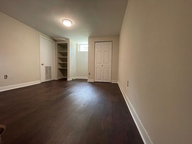 Building Photo - 5937 Monticello Rd