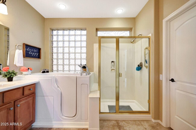 Building Photo - 13129 W Junipero Dr