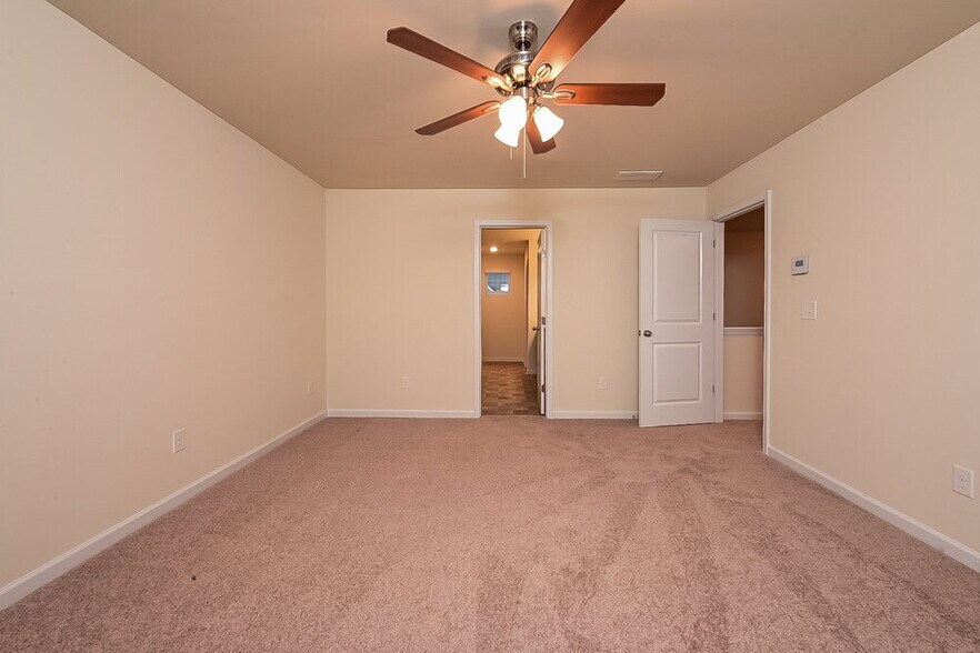Building Photo - 437 Culloden Moor Dr