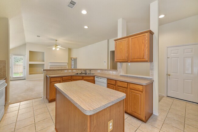 Building Photo - 146 S Veranda Ridge Dr