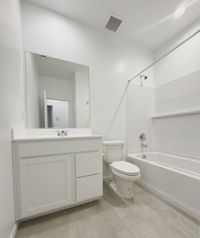 Building Photo - New 3 Bedroom 2 Bath Home at Western Gardens!