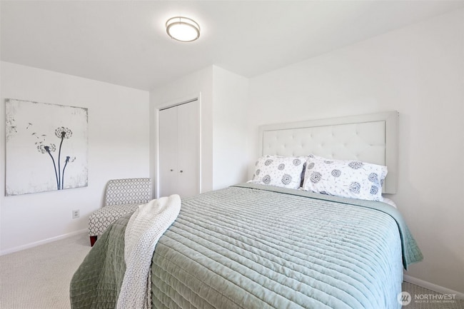 Building Photo - 6917 Olive Ave