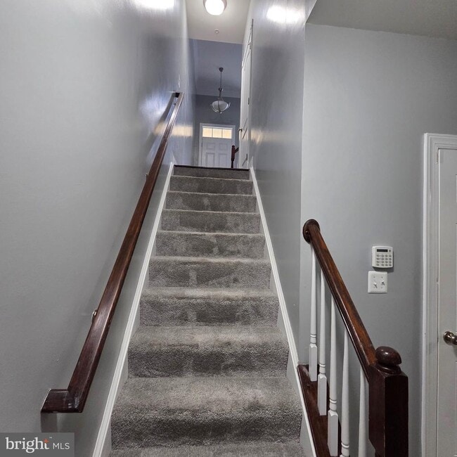 Building Photo - 4121 Chariot Way