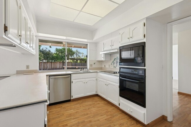 Building Photo - 20373 Glasgow Dr