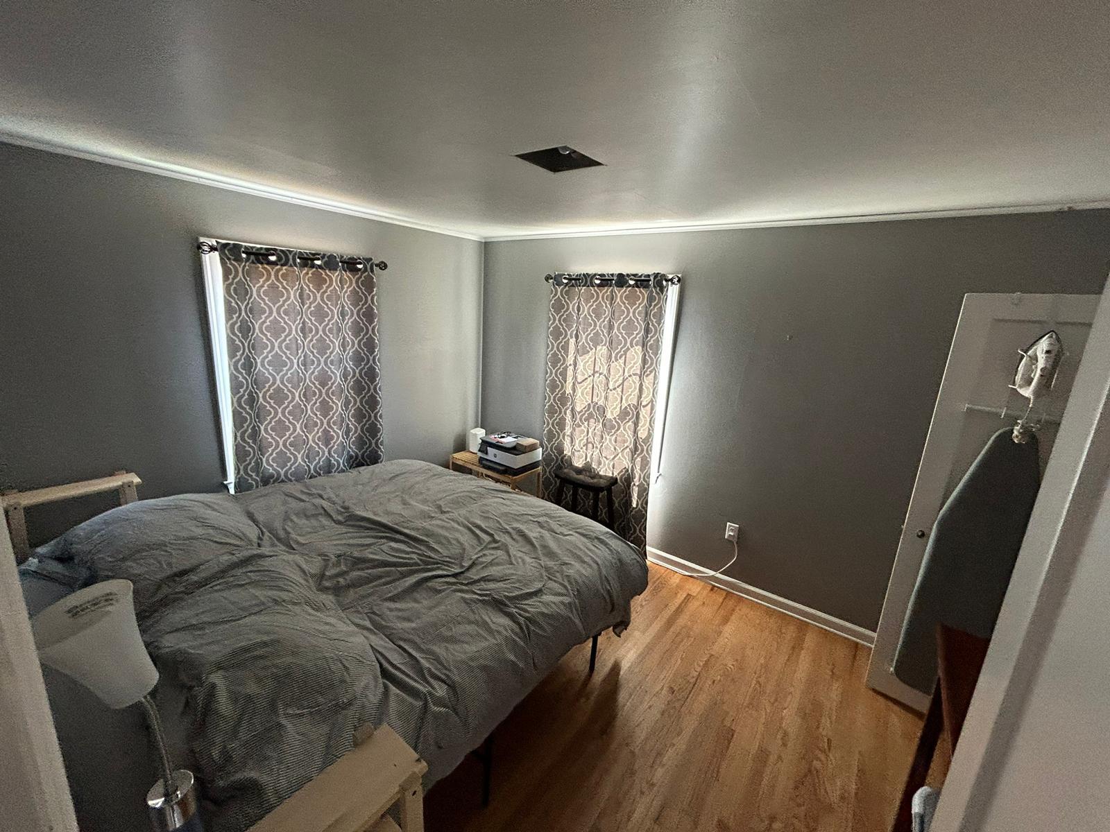 Master Bedroom - 430 Jason Ave N