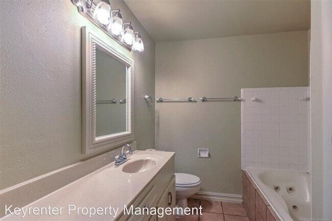 Building Photo - 3 br, 2 bath House - 8514 E 31st Pl S