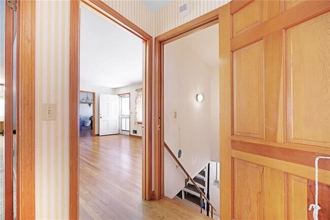 Building Photo - 835 Tranquil Dr