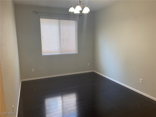 Building Photo - 10619 Tamaruga Ct