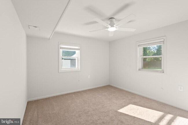 Building Photo - 1726 Baldwin Dr