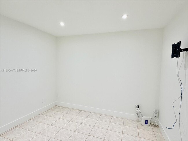 Building Photo - 17322 SW 149th Ct