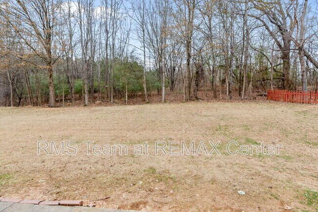 Building Photo - 4932 Vireo Dr
