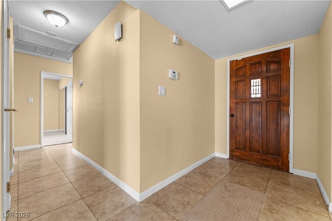 Building Photo - 3578 Anthony Dr